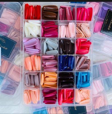 Customizable Multicolor Fake Nails for Endless Creativity